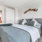 Spinnaker Апартаменты *